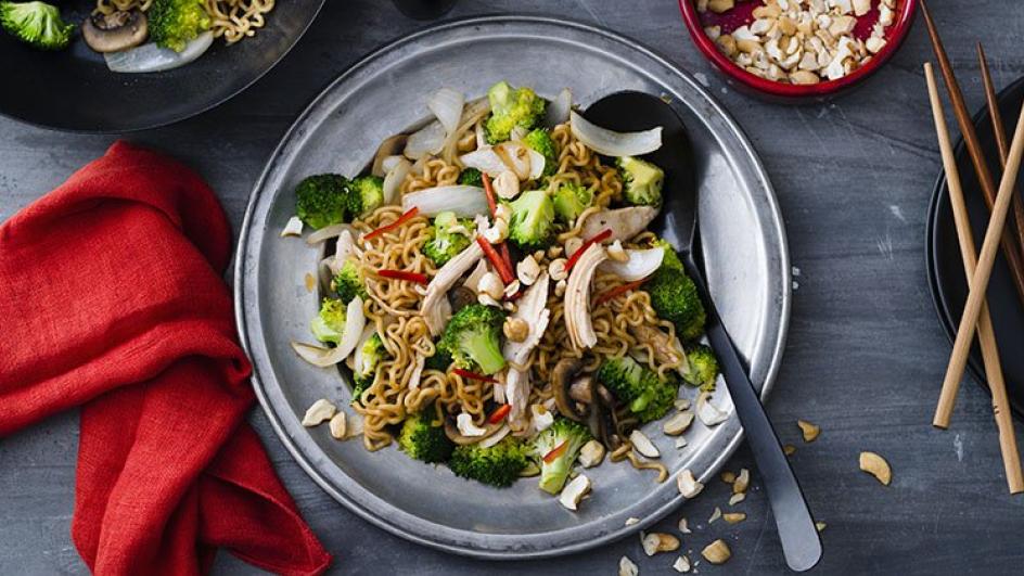 Spicy Chicken Broccoli & Mushroom Stir Fry