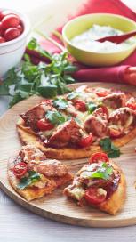 https://www.maggi.com.au/sites/default/files/styles/search_result_153_272/public/butter-chicken-naan-pizzas-1.jpg?itok=t5RvIXFb