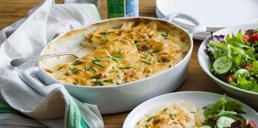 Creamy Cheese & Garlic Potato Bake (Vegetarian)